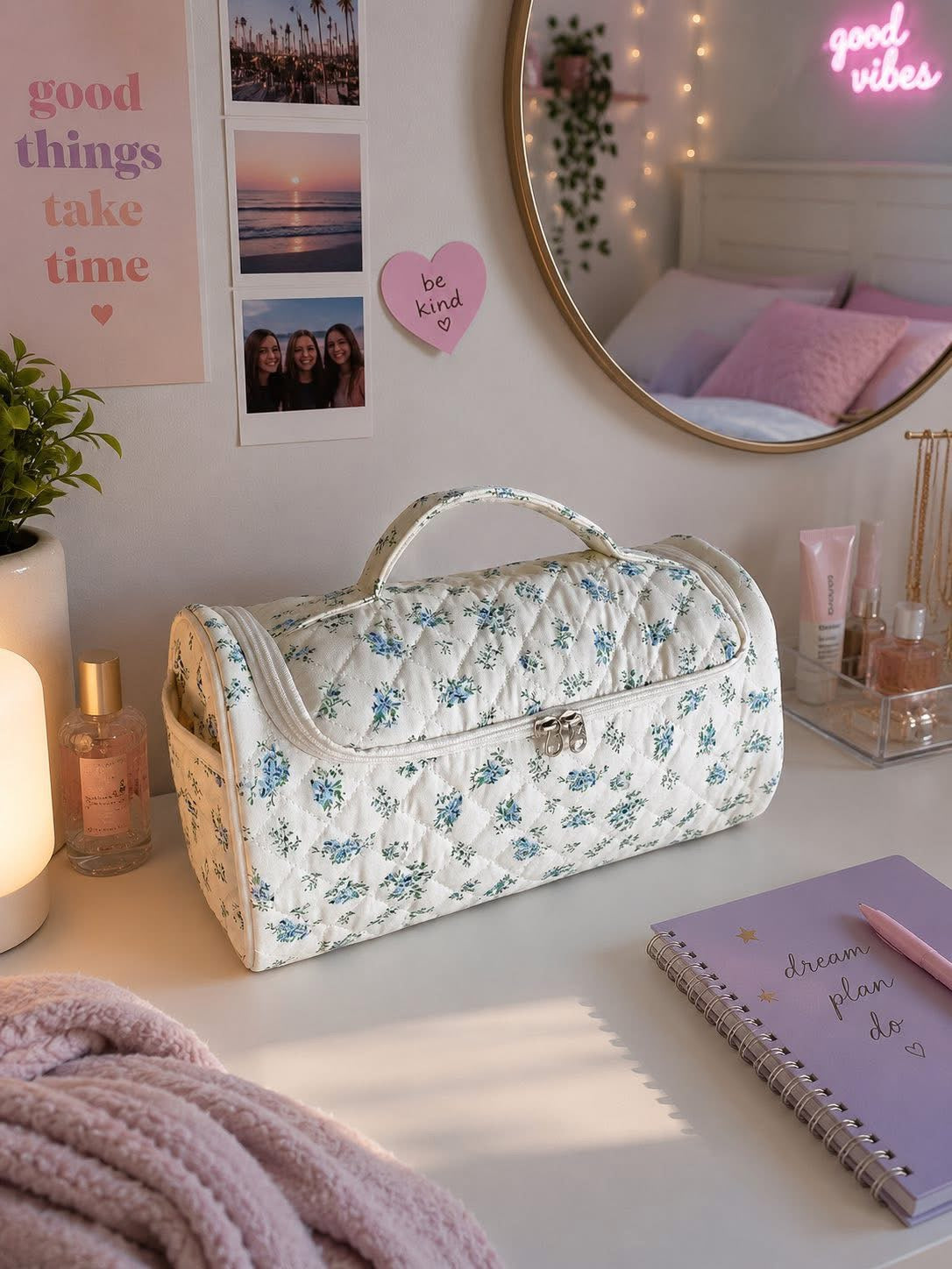Makeup bag