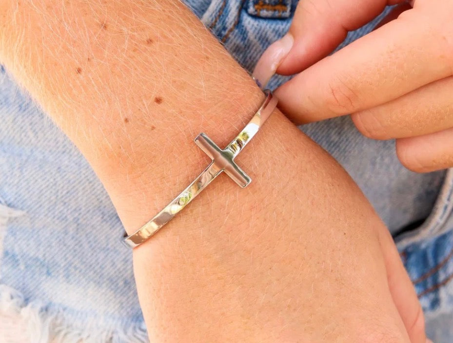 Cross Bracelet